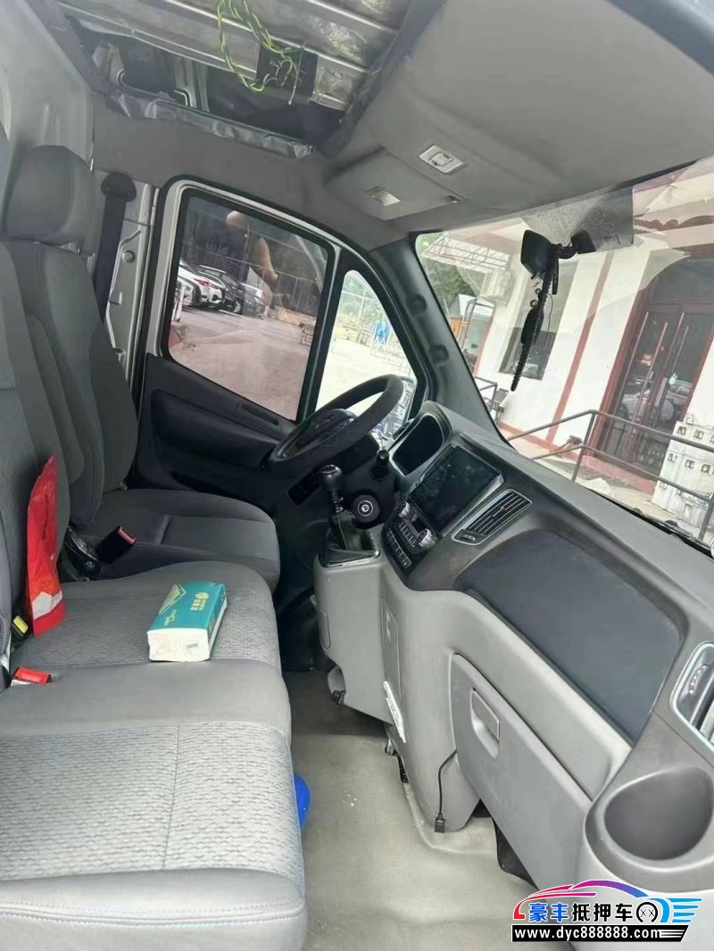 23年福田图雅诺轿车抵押车出售