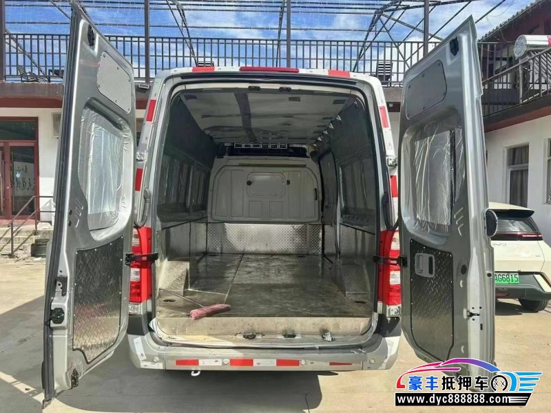 23年福田图雅诺轿车抵押车出售