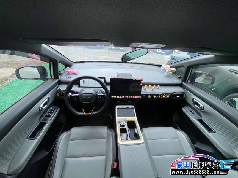 23年埃安Y70轿车抵押车出售