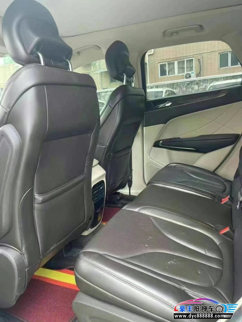 18年林肯MKC轿车抵押车出售