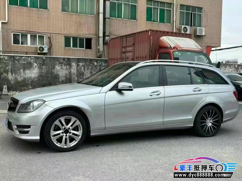 12年奔驰C轿车抵押车出售