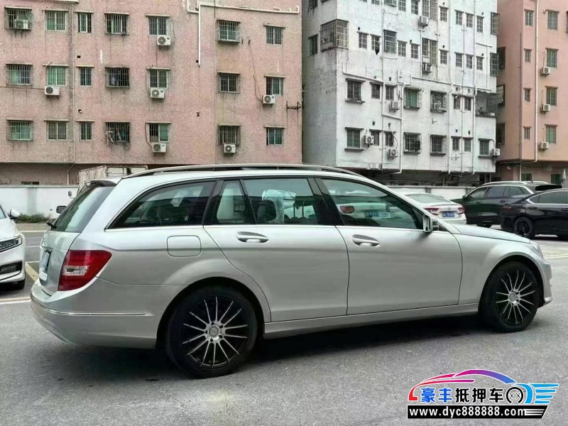 12年奔驰C轿车抵押车出售