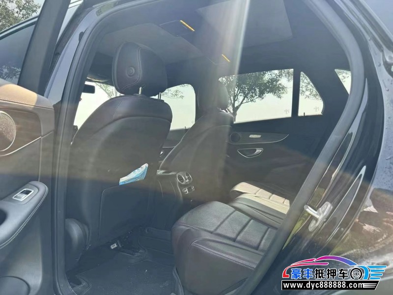 23年奔驰GLC轿车抵押车出售