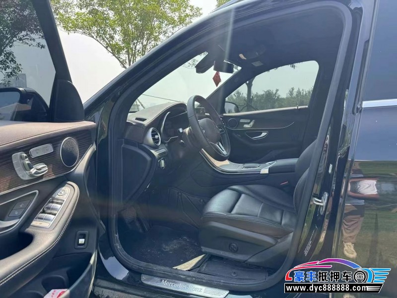 23年奔驰GLC轿车抵押车出售