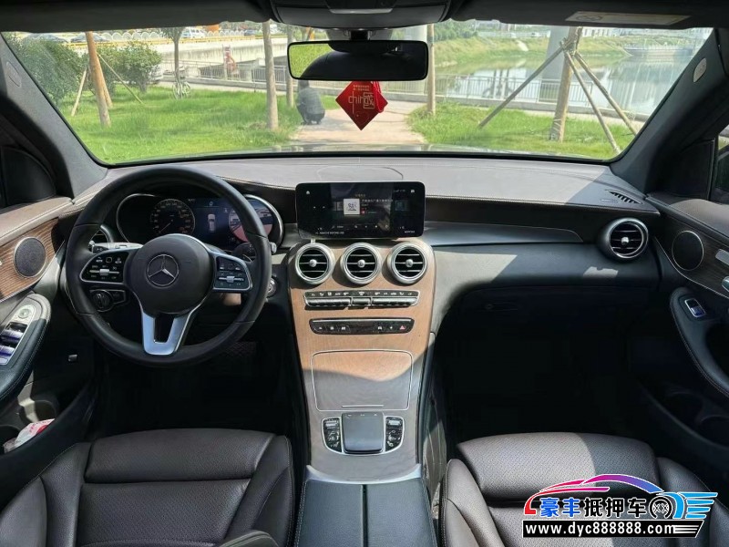 23年奔驰GLC轿车抵押车出售