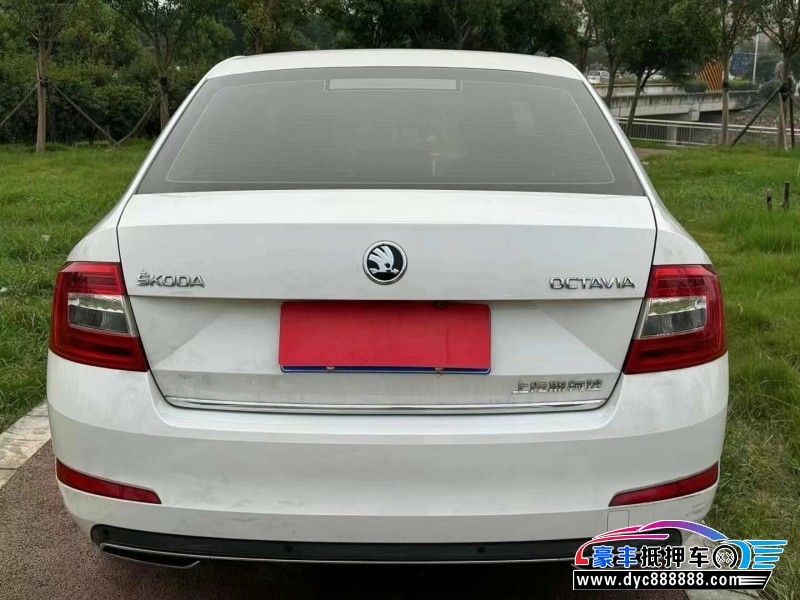 17年斯柯达明锐轿车抵押车出售