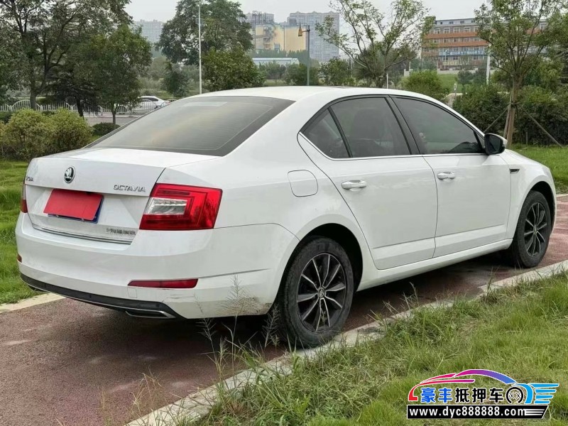 17年斯柯达明锐轿车抵押车出售