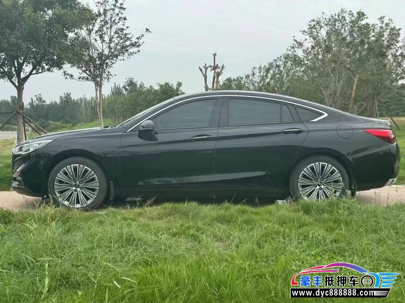 22年红旗H5轿车抵押车出售