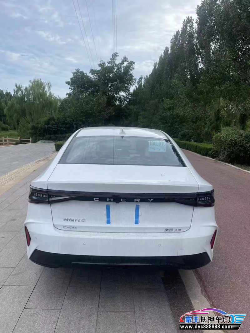 24年奇瑞风云轿车抵押车出售