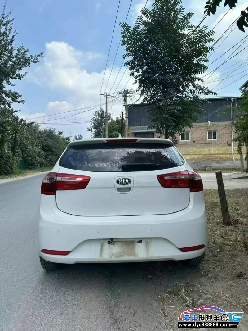 13年起亚K2轿车抵押车出售