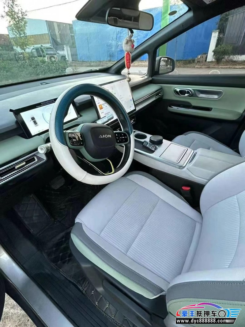 23年埃安Y70轿车抵押车出售