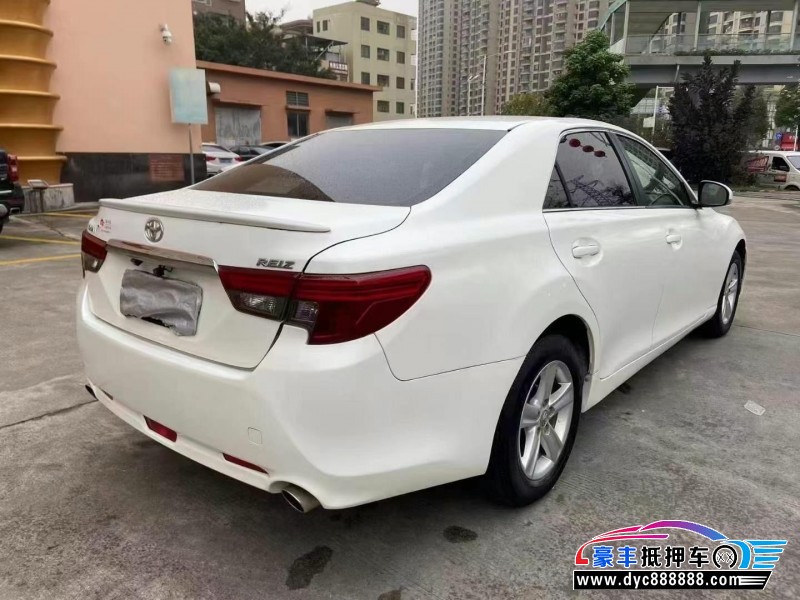 17年丰田锐志轿车抵押车出售