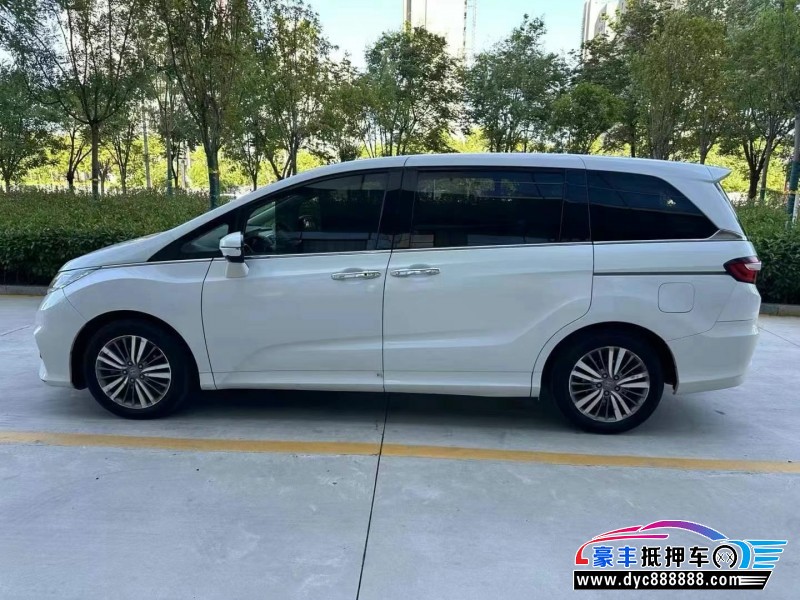 18年本田奥德赛轿车抵押车出售