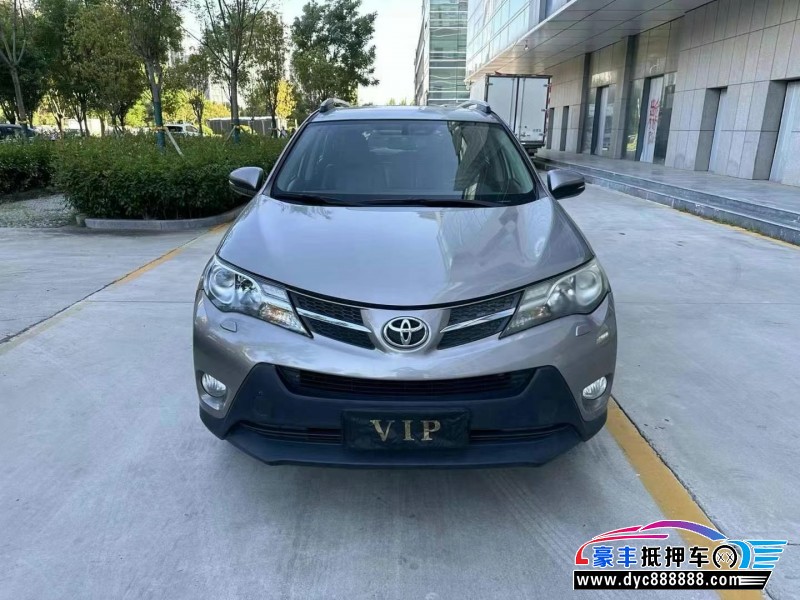 14年丰田RAV4荣放轿车抵押车出售