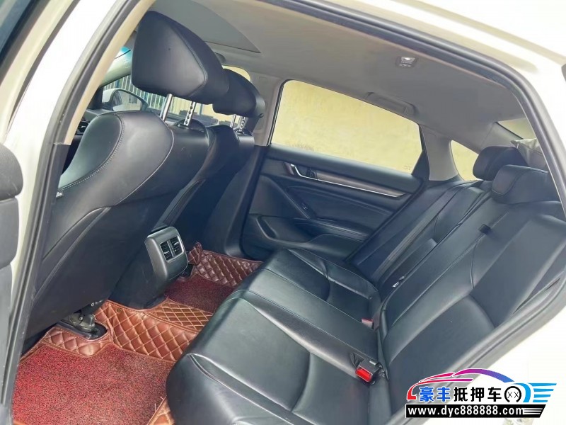 18年本田雅阁轿车抵押车出售