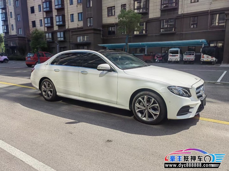 20年奔驰E轿车抵押车出售
