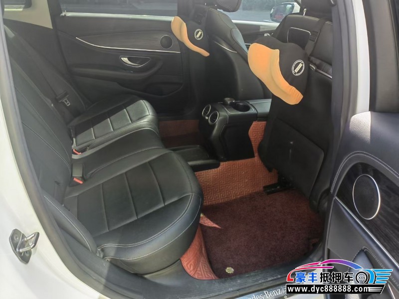 20年奔驰E轿车抵押车出售