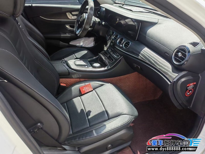 20年奔驰E轿车抵押车出售