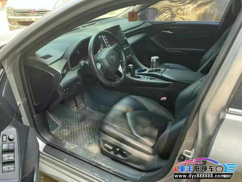 21年丰田亚洲龙轿车抵押车出售