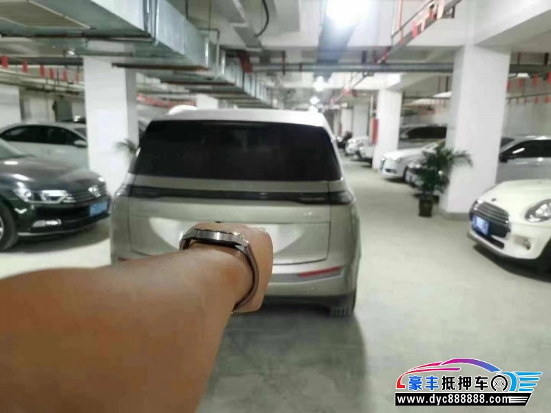 24年埃安Y70轿车抵押车出售