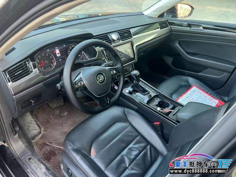 18年大众辉昂轿车抵押车出售