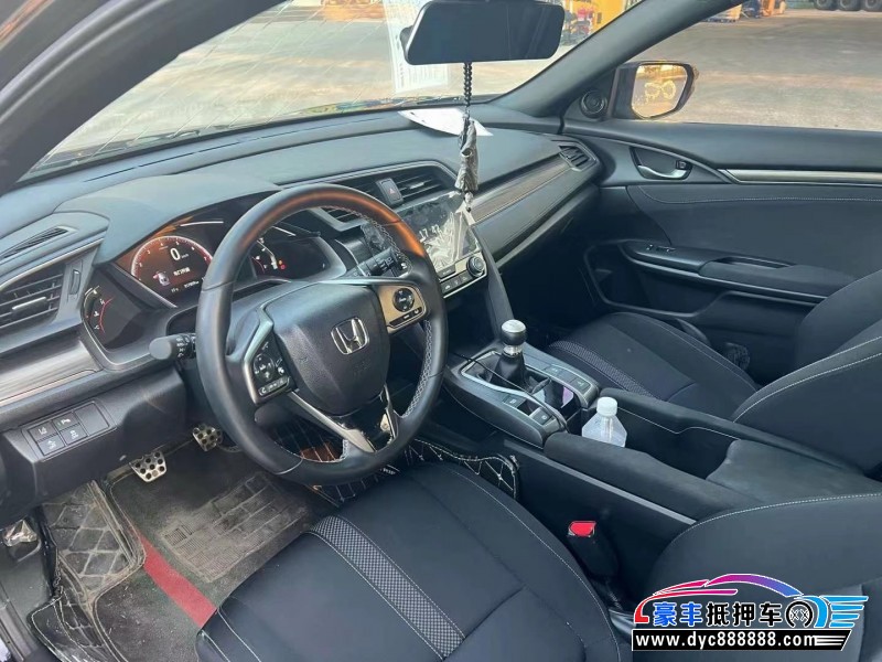 22年本田思域轿车抵押车出售