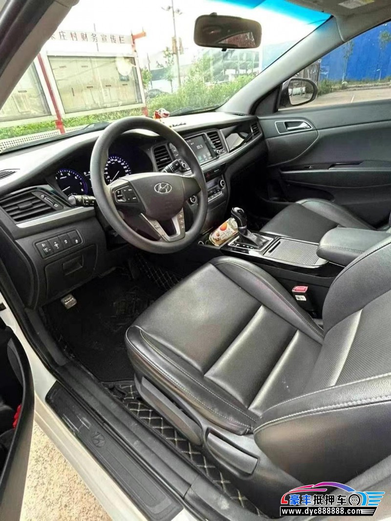 18年现代名图轿车抵押车出售