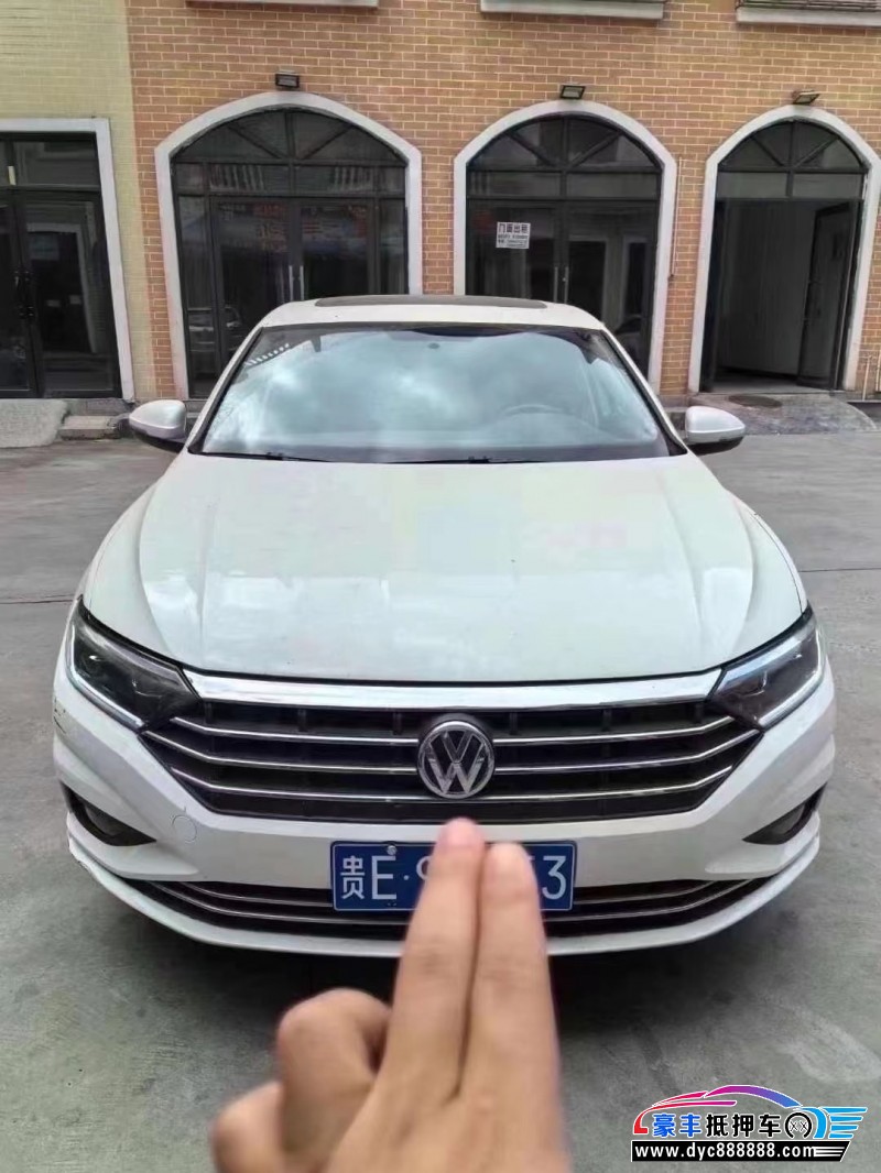 22年大众速腾轿车抵押车出售