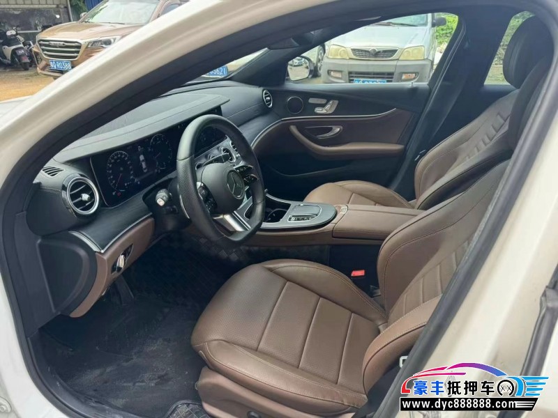 20年奔驰E轿车抵押车出售