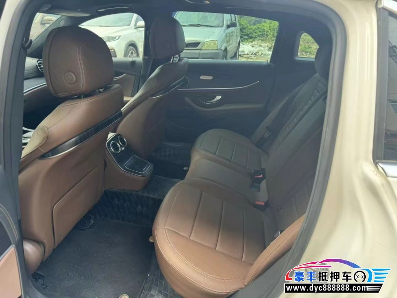 20年奔驰E轿车抵押车出售