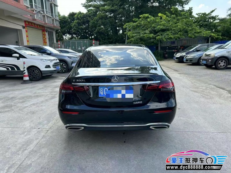 22年奔驰E轿车抵押车出售