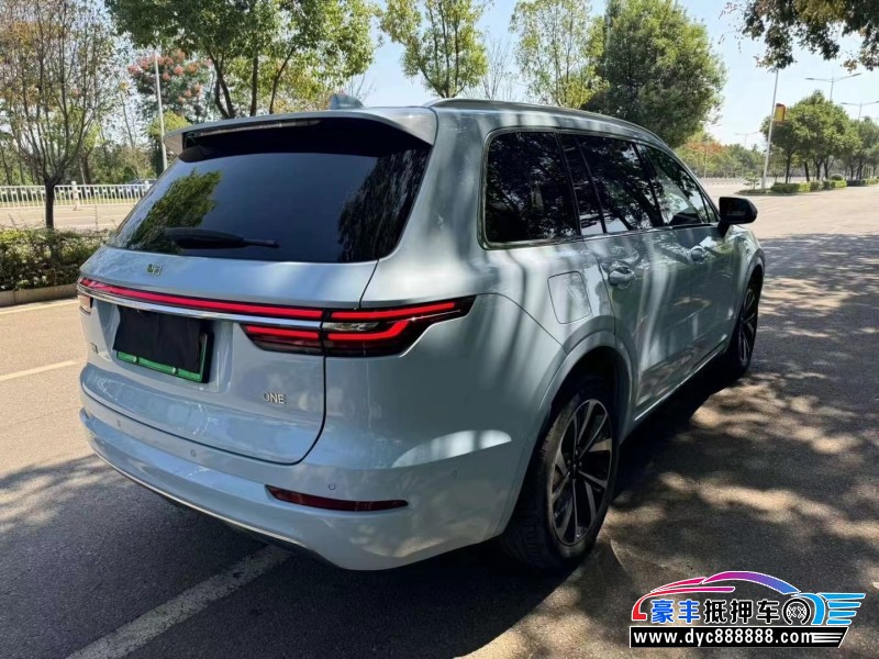 22年理想ONE轿车抵押车出售