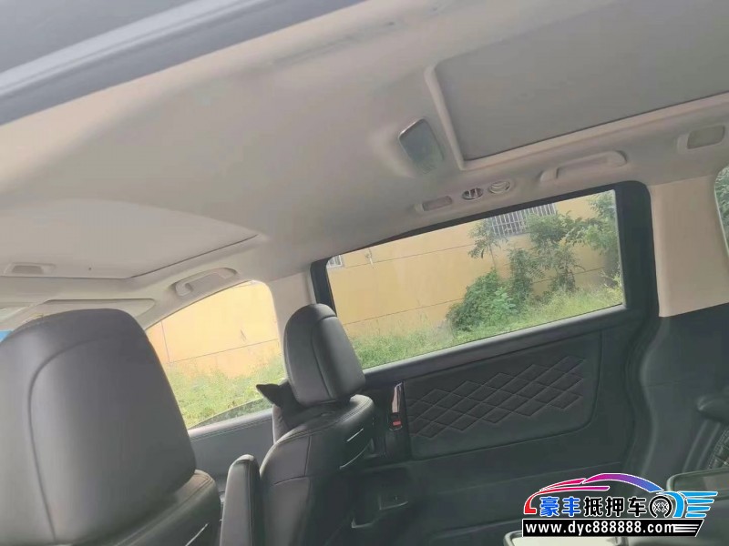 20年本田艾力绅轿车抵押车出售