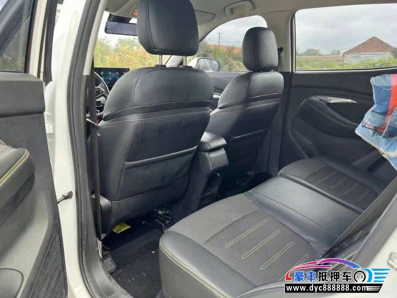 20年宝骏RS3轿车抵押车出售