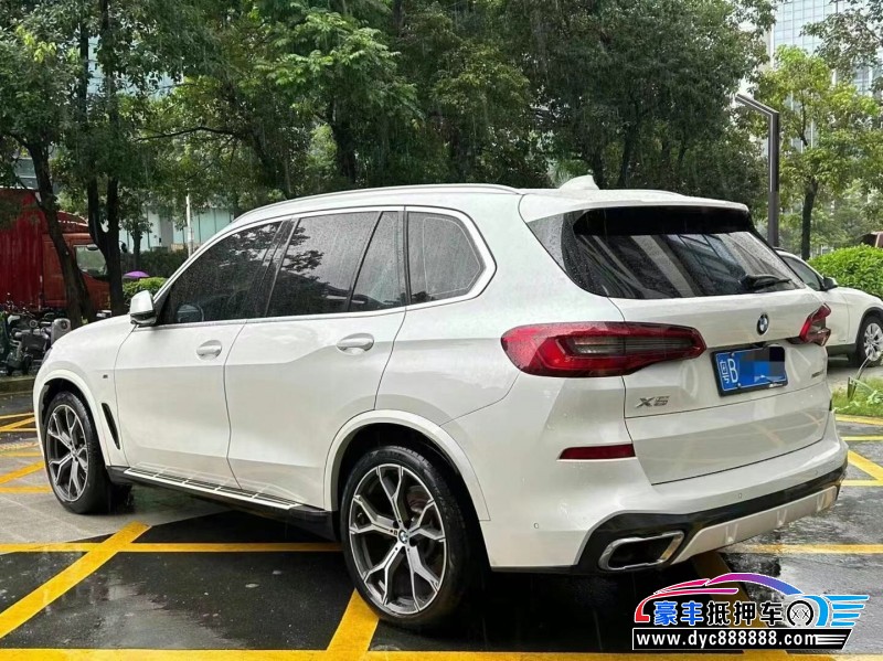 19年宝马X5轿车抵押车出售