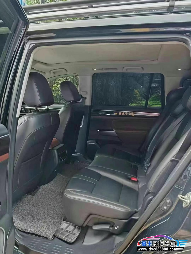 17年传祺GS8轿车抵押车出售