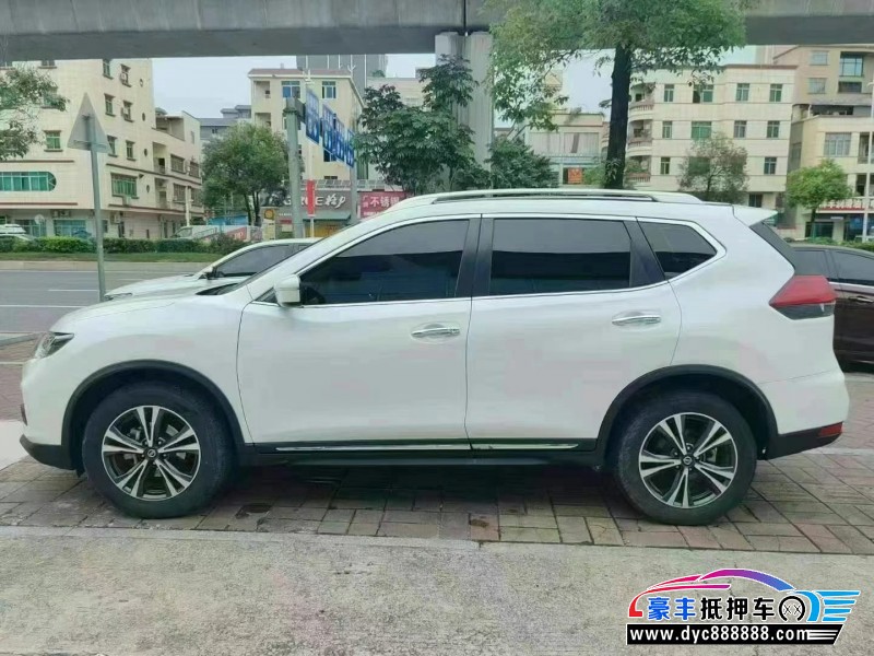 20年日产奇骏轿车抵押车出售