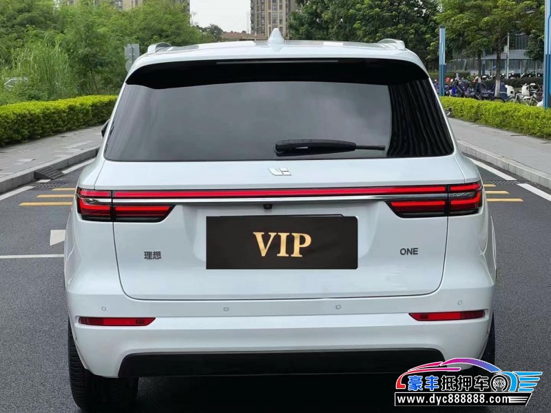 23年理想ONE轿车抵押车出售