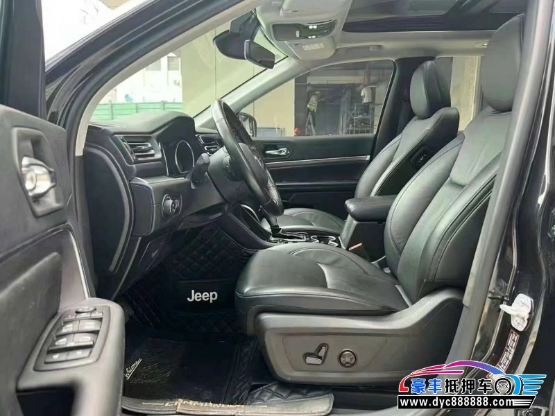 22年Jeep指挥官轿车抵押车出售
