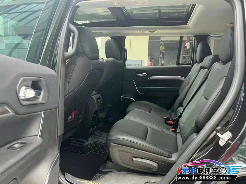 22年Jeep指挥官轿车抵押车出售