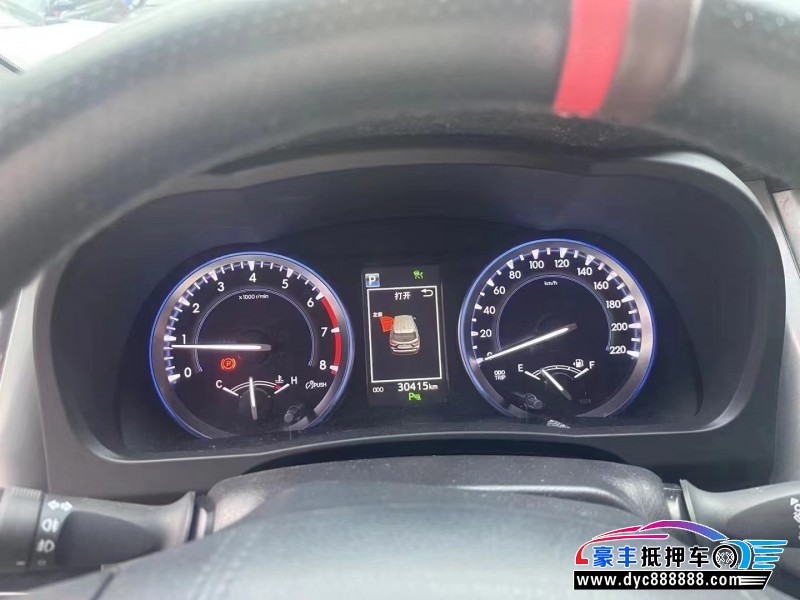 22年丰田汉兰达轿车抵押车出售