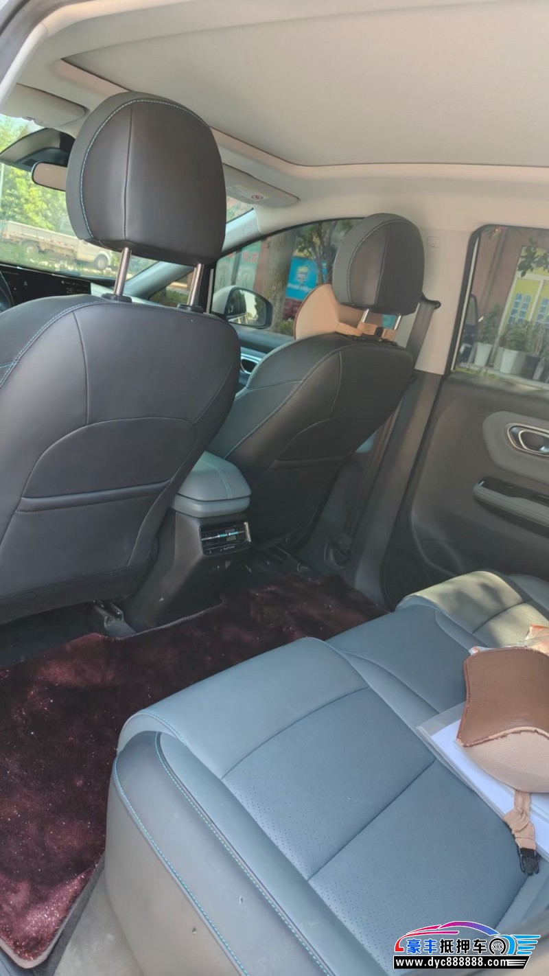 23年埃安Y70轿车抵押车出售