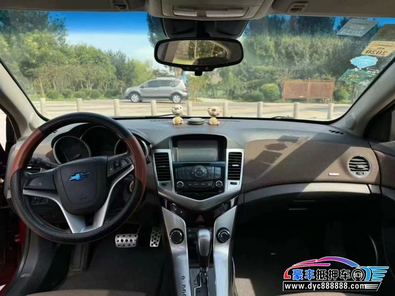 14年雪佛兰科鲁兹轿车抵押车出售