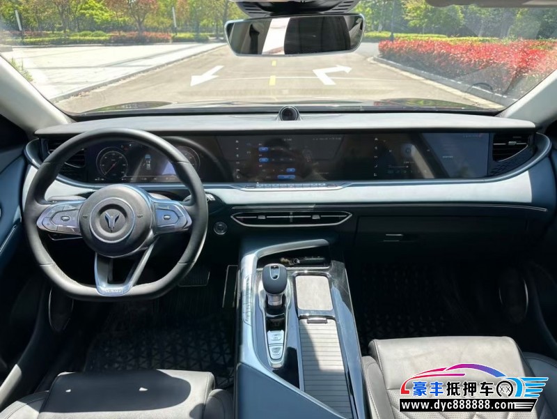 22年岚图FREE轿车抵押车出售