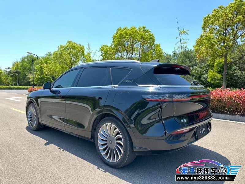 22年岚图FREE轿车抵押车出售