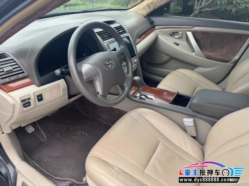 14年丰田凯美瑞轿车抵押车出售