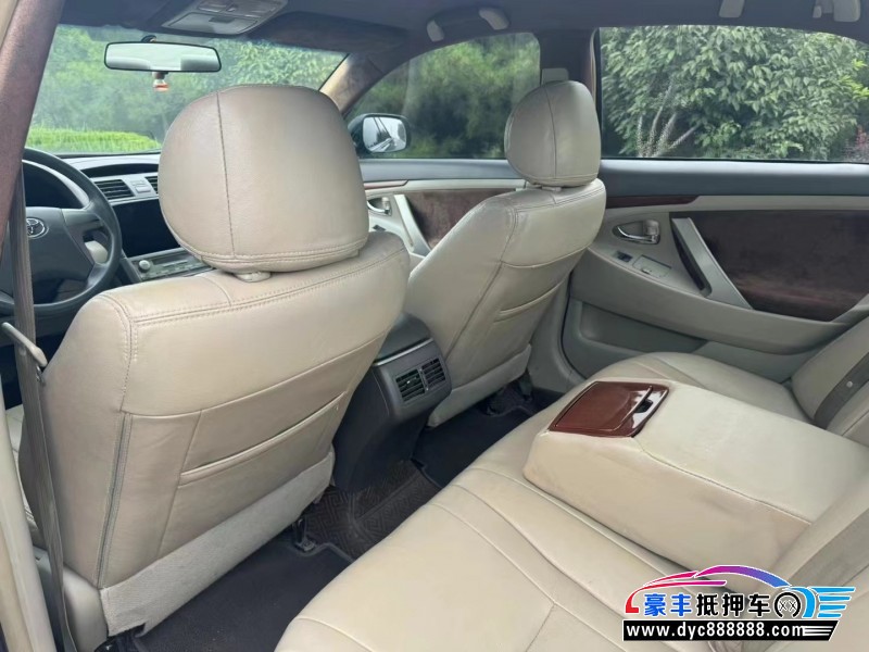 14年丰田凯美瑞轿车抵押车出售