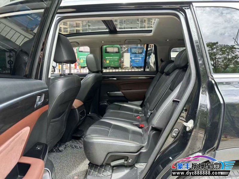 18年传祺GS8轿车抵押车出售