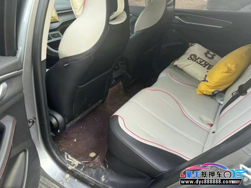 23年比亚迪驱逐舰轿车抵押车出售