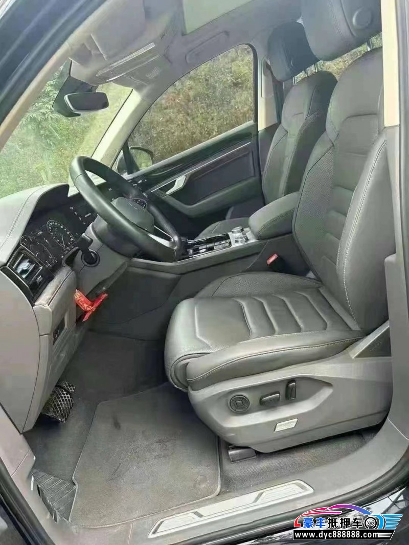 23年大众途锐轿车抵押车出售